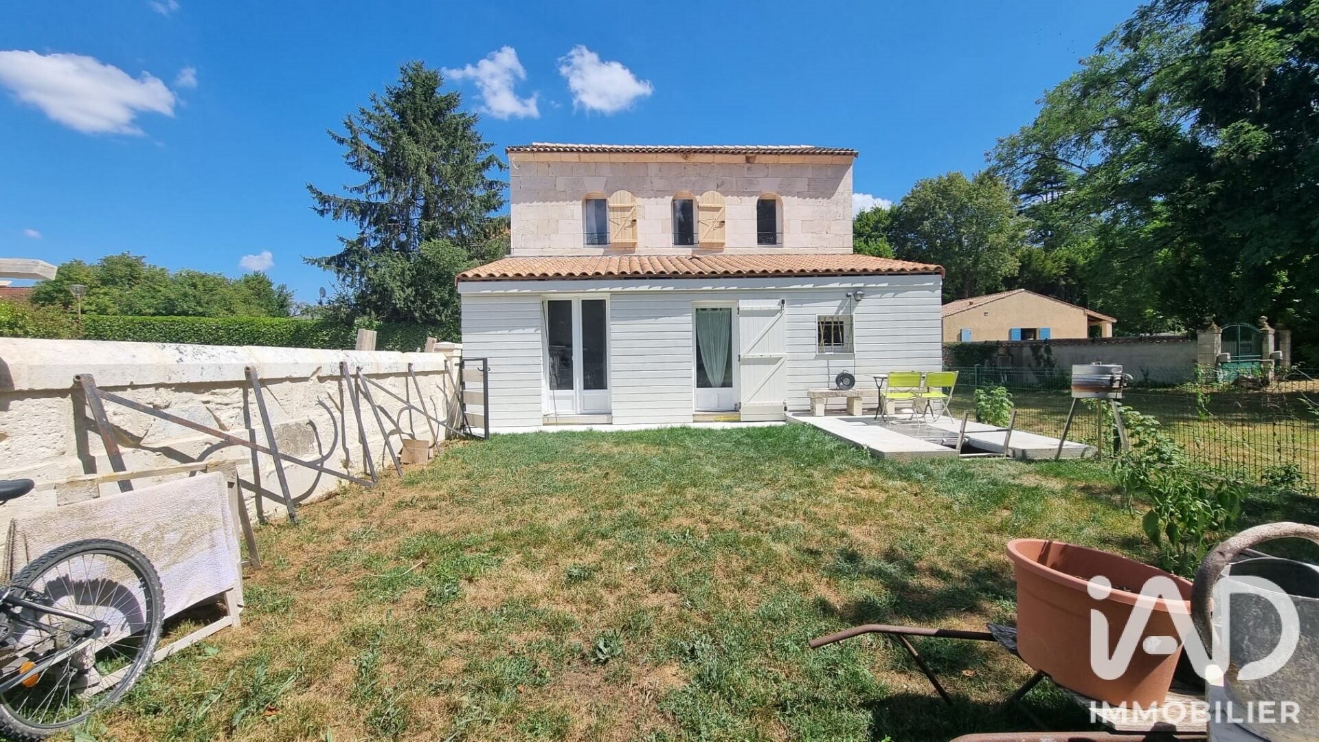 Maison à vendre, 105m², Saint-Genis-de-Saintonge