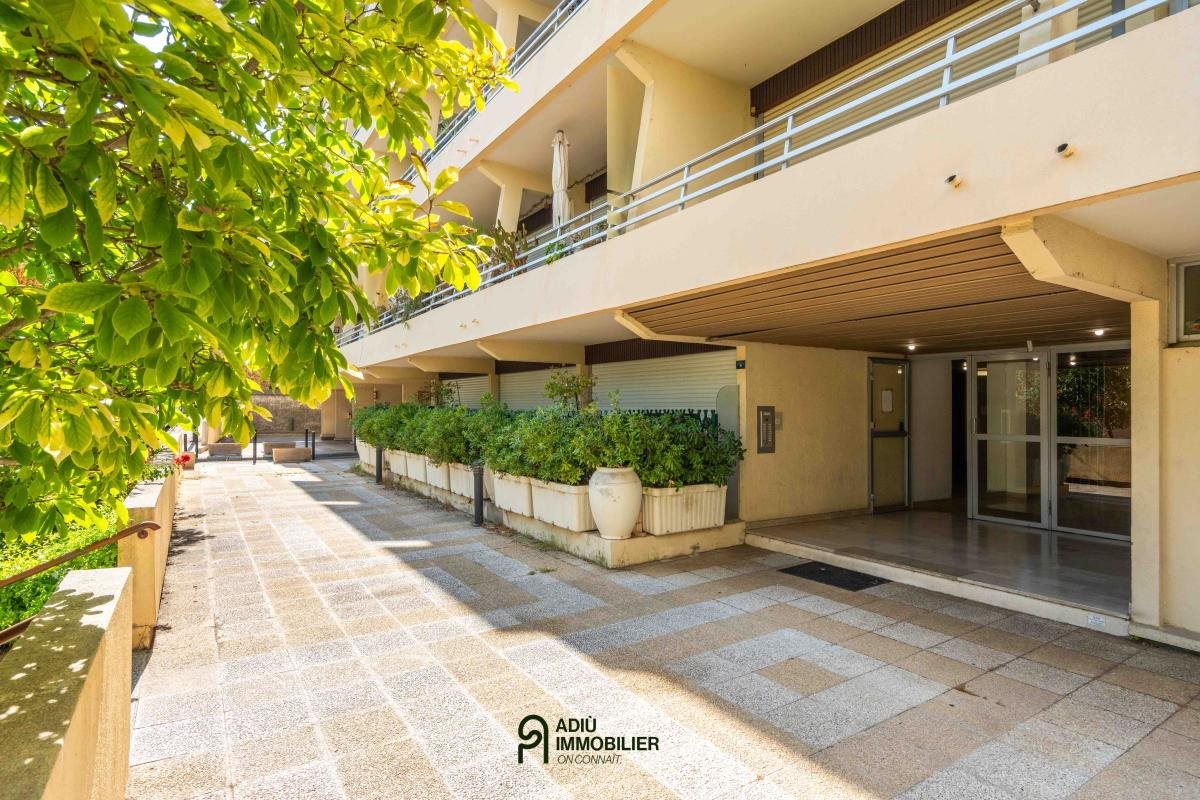 Appartement à vendre, 35m², Nîmes