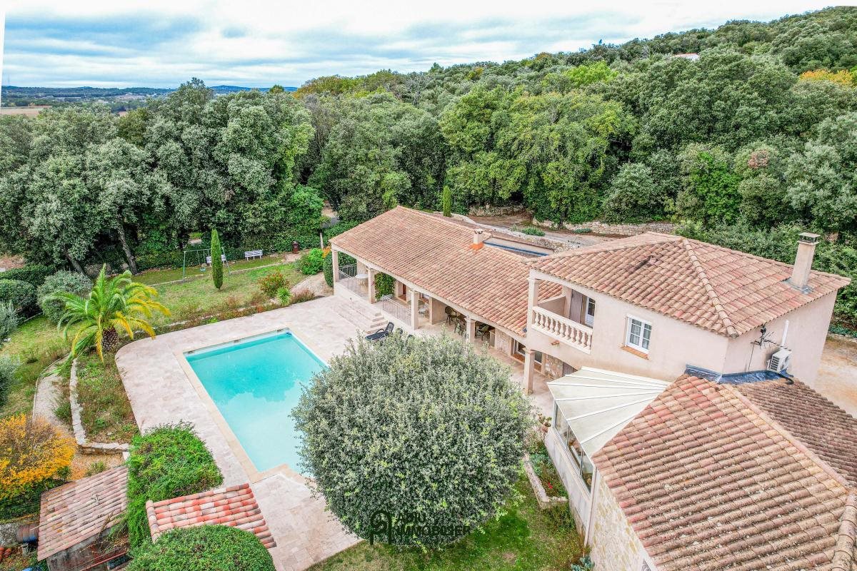 Maison à vendre, 244m², Uzès