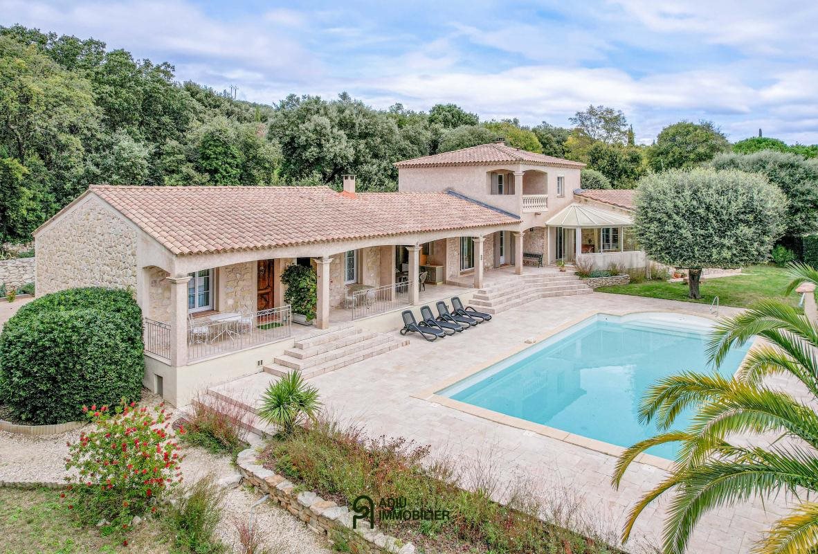 Maison à vendre, 244m², Uzès