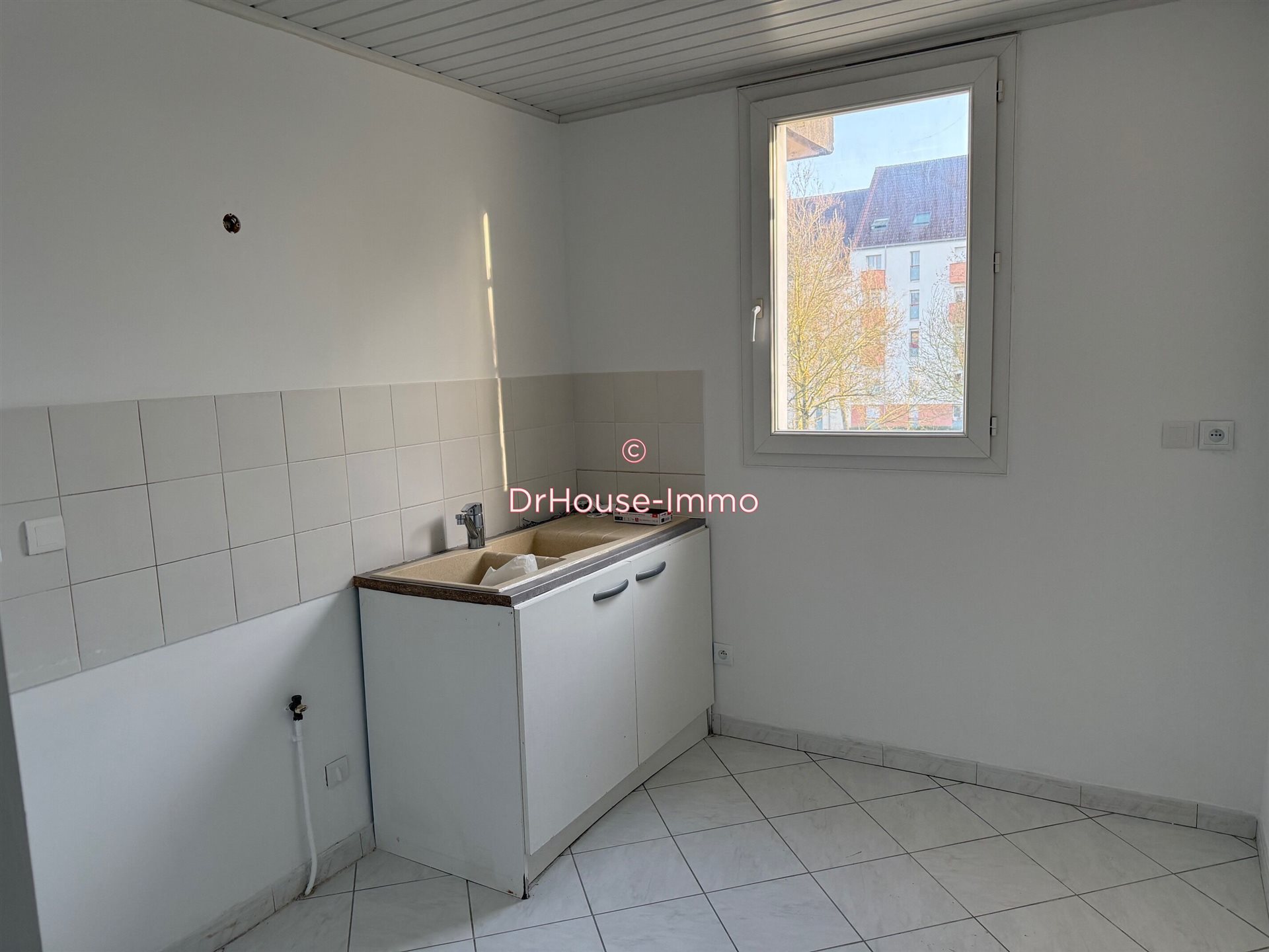 Appartement à vendre, 64m², Savigny-le-Temple