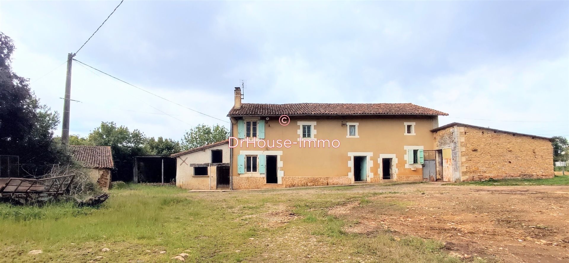 Maison à vendre, 327m², Pleuville