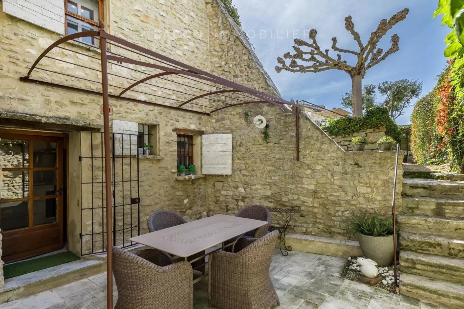 Maison à vendre, 110m², Lagnes