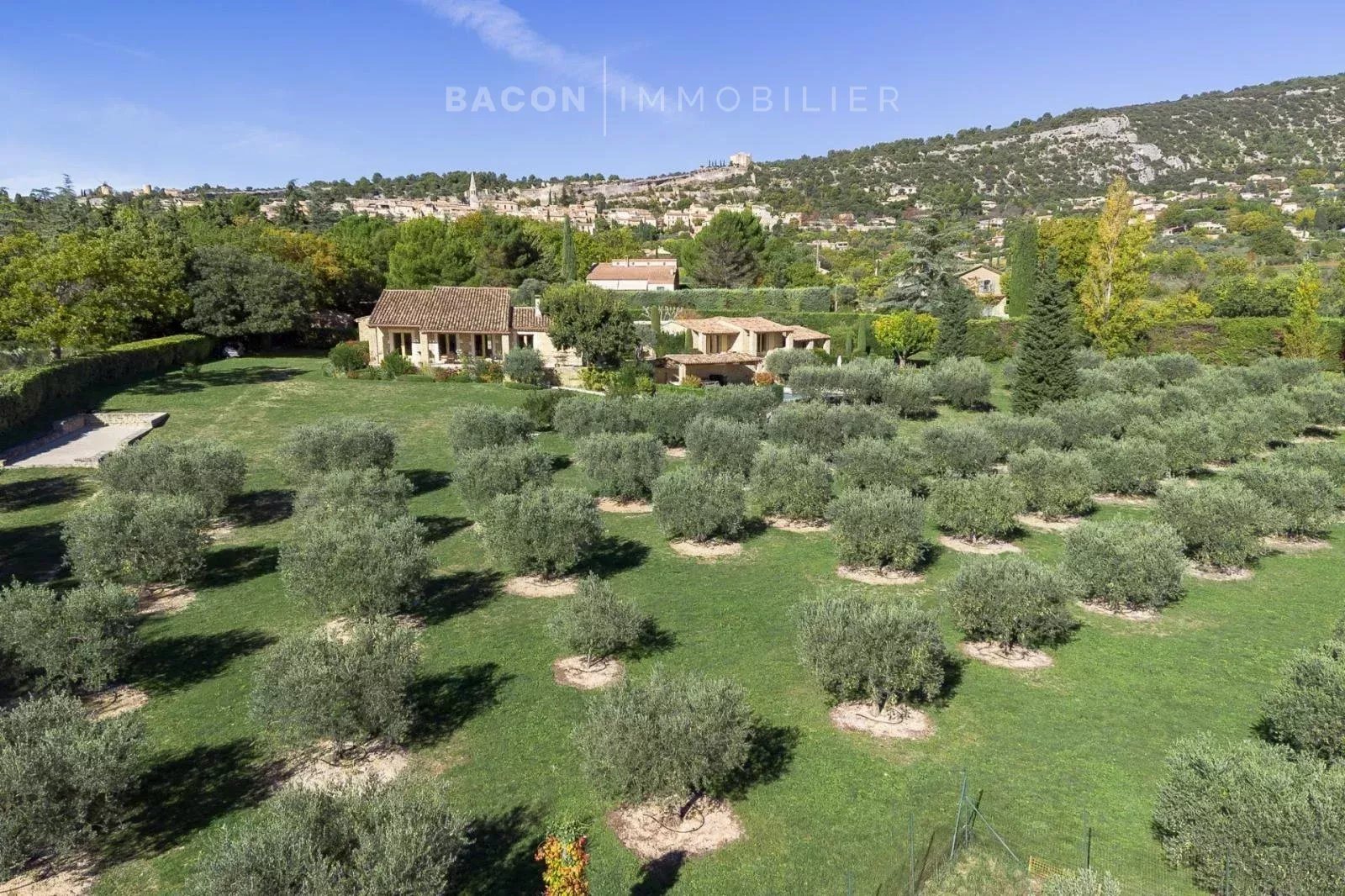 Maison à vendre, 246m², Saint-Saturnin-lès-Apt