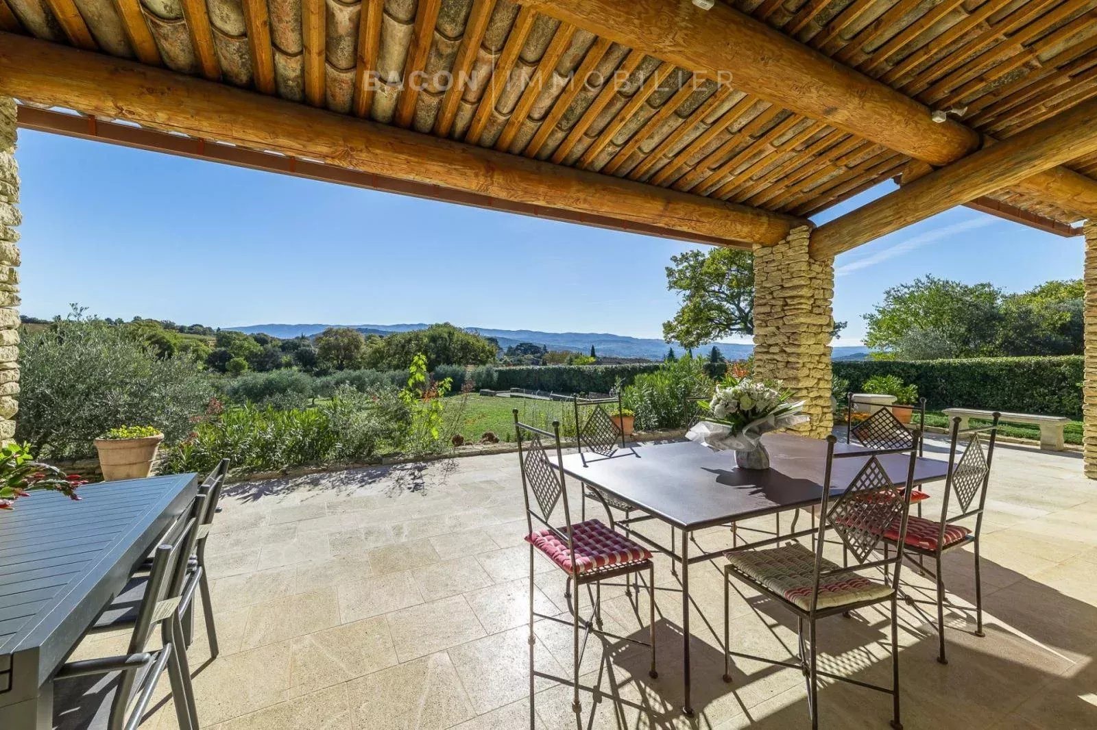 Maison à vendre, 246m², Saint-Saturnin-lès-Apt