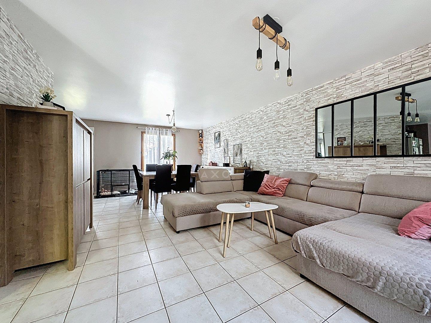 Maison à vendre, 102m², Ouzouer-sur-Trézée