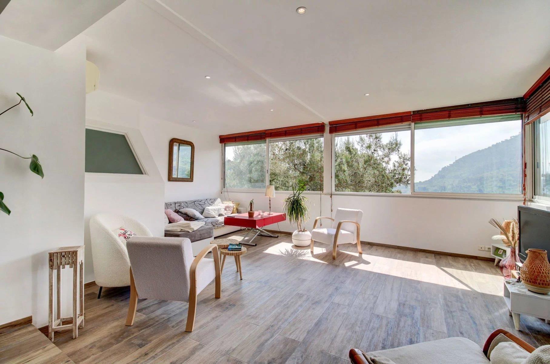 Appartement à vendre, 140m², Tourrette-Levens