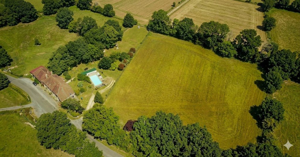 Maison à vendre, 280m², Saint-Priest-Ligoure