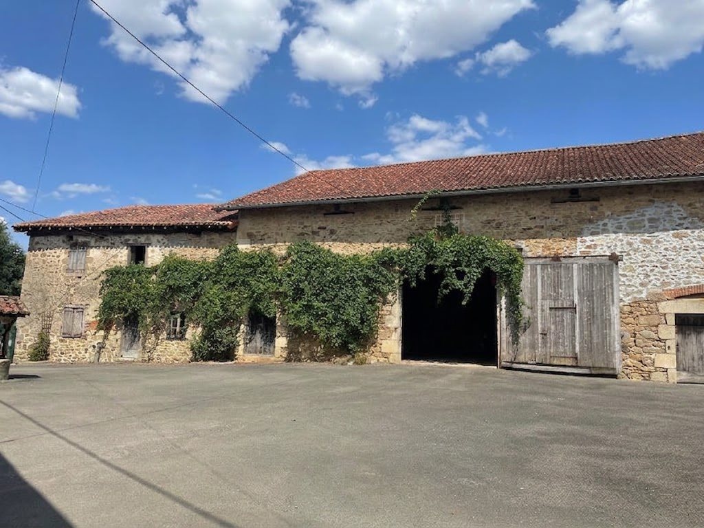 Maison à vendre, 119m², Cognac-la-Forêt