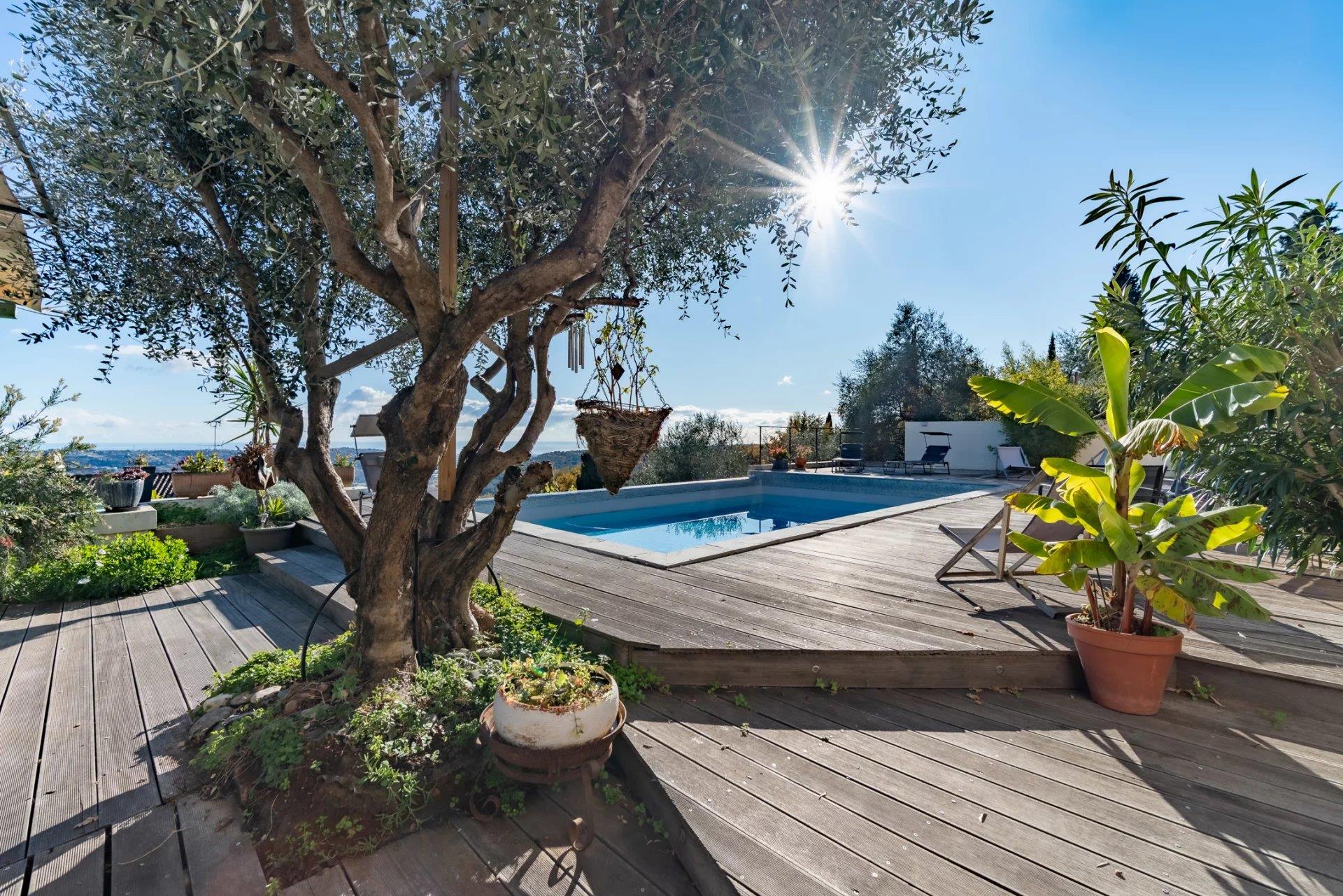 Maison à vendre, 210m², Gattières