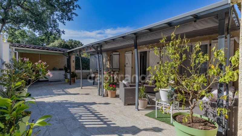 Maison à vendre, 78m², La Roquebrussanne
