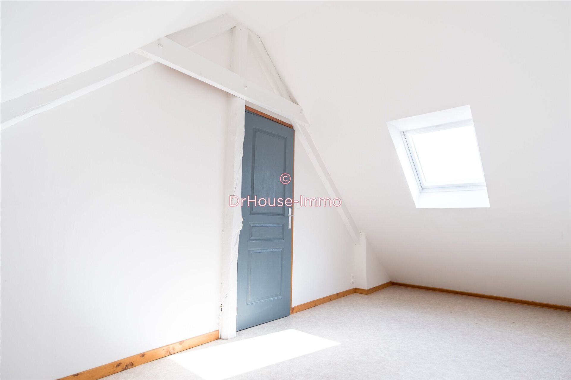 Appartement à louer, 51m², Mouchin