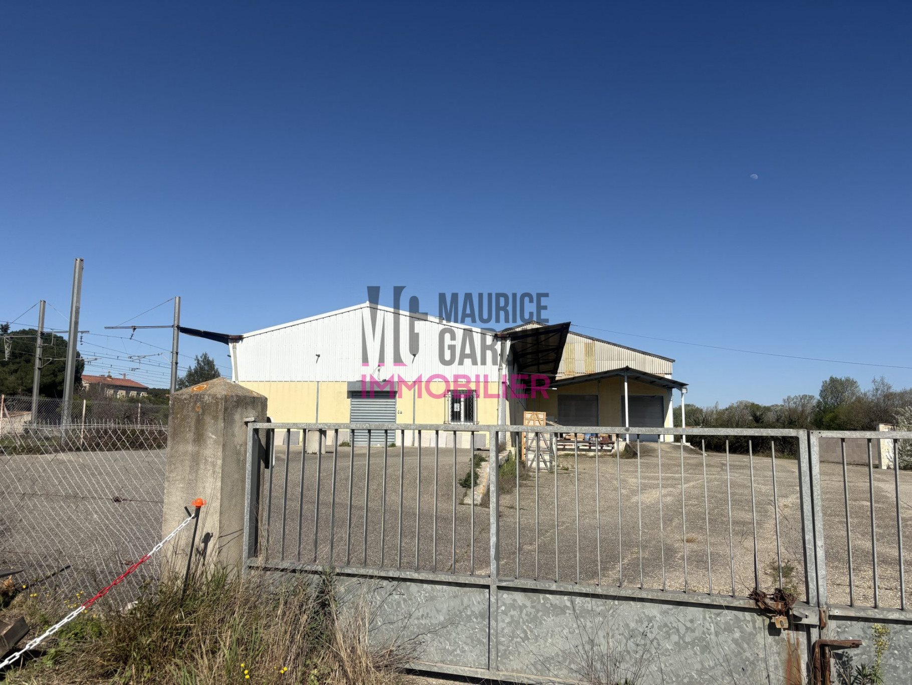 Maison à vendre, 2030m², Aramon