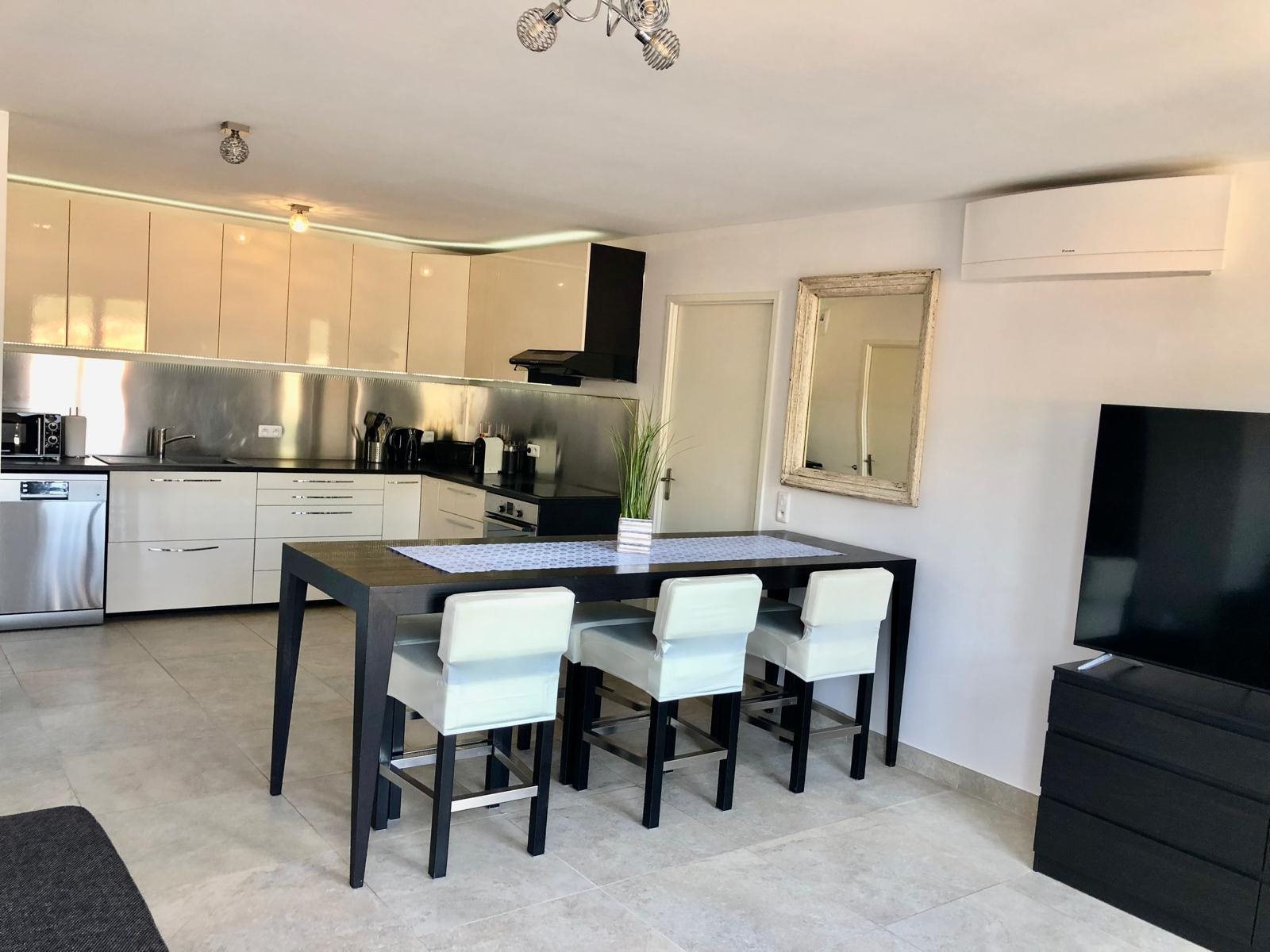 Appartement à vendre, 77m², Grimaud