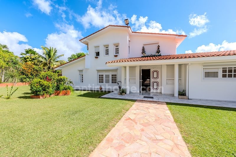 Maison à vendre, 325m², Schoelcher