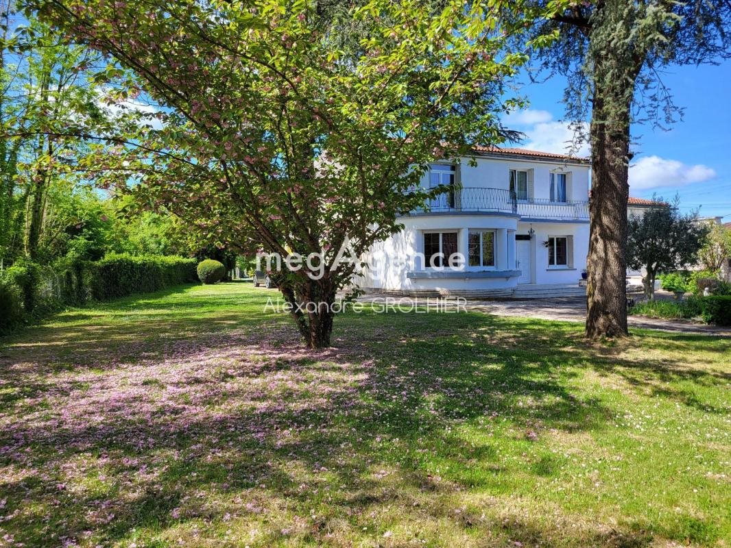Maison à vendre, 275m², Le Douhet