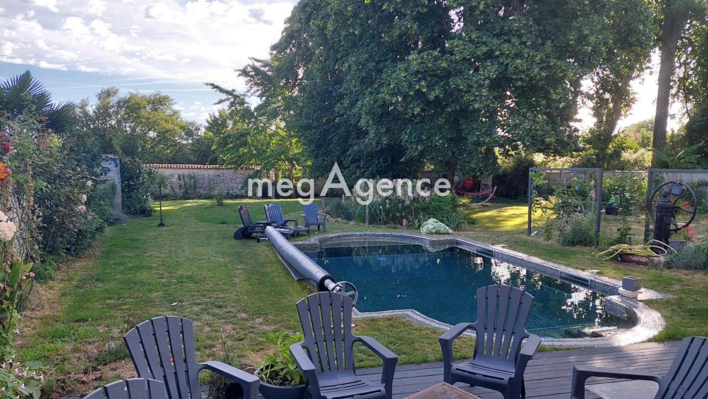 Maison à vendre, 367m², Saint-Porchaire