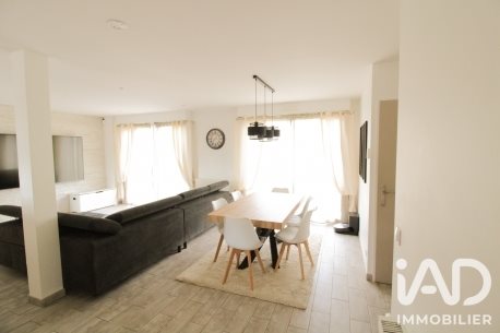 Maison à louer, 95m², Pommeuse