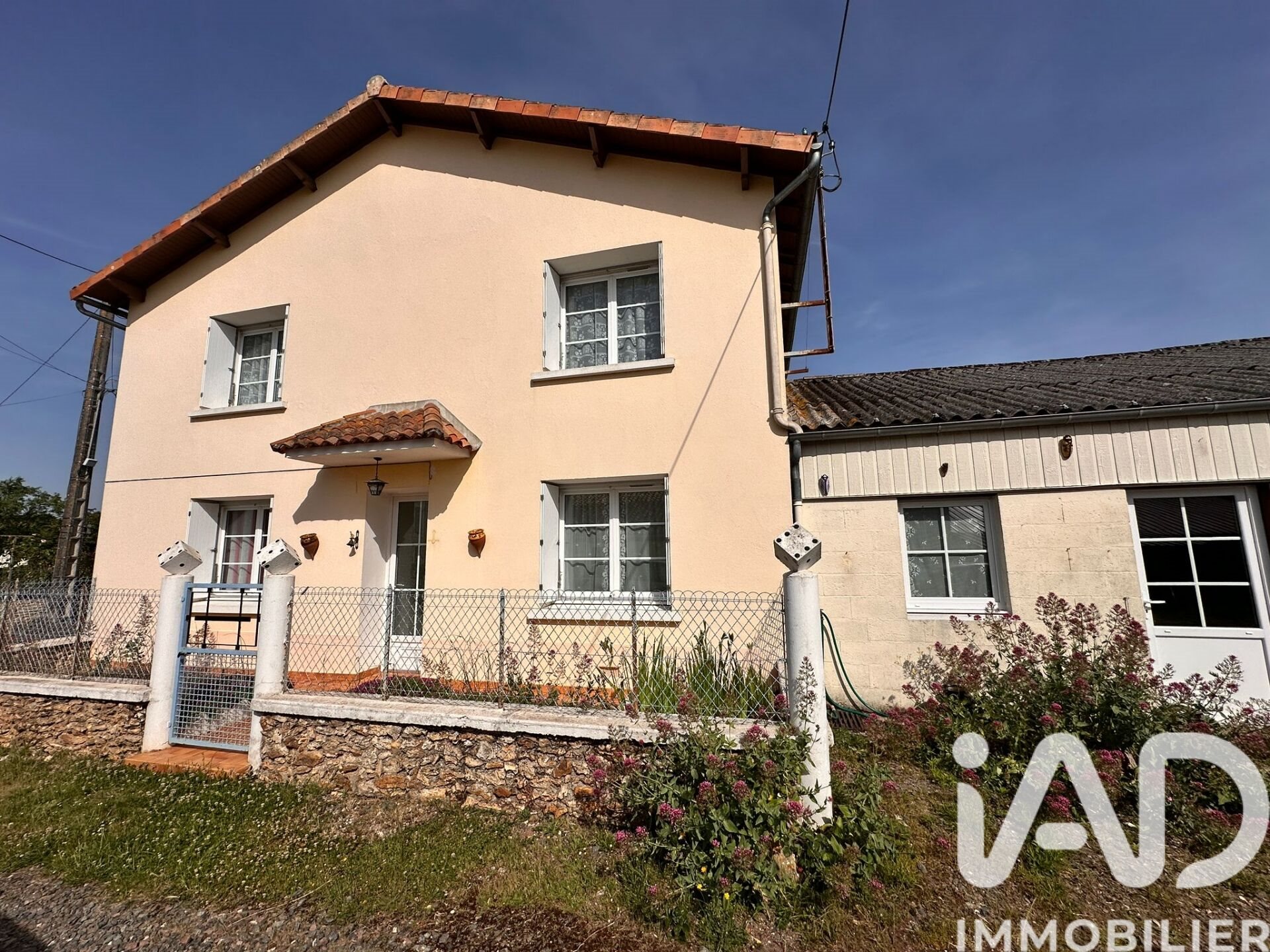 Maison à vendre, 159m², Mairé-Levescault