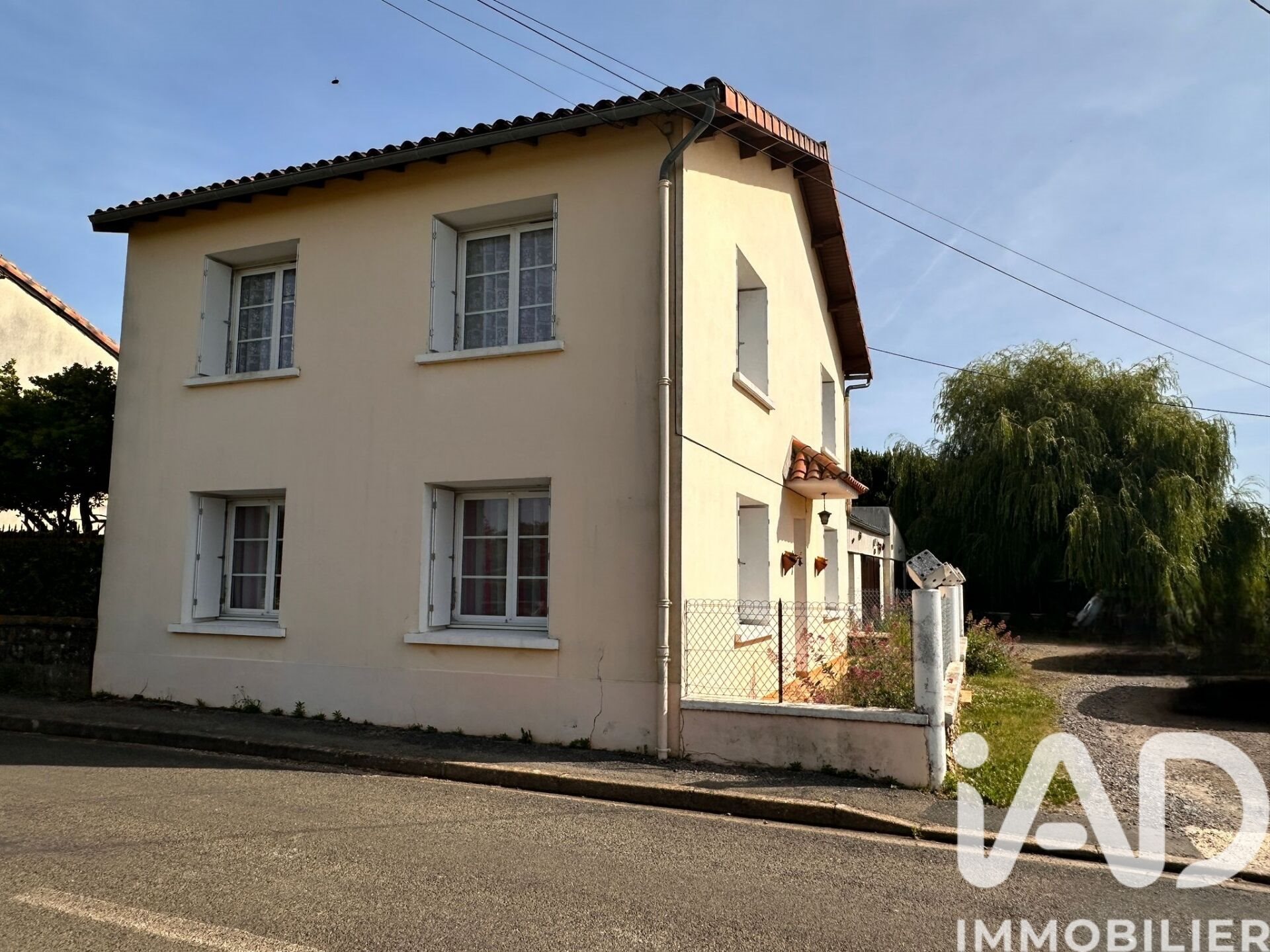 Maison à vendre, 159m², Mairé-Levescault