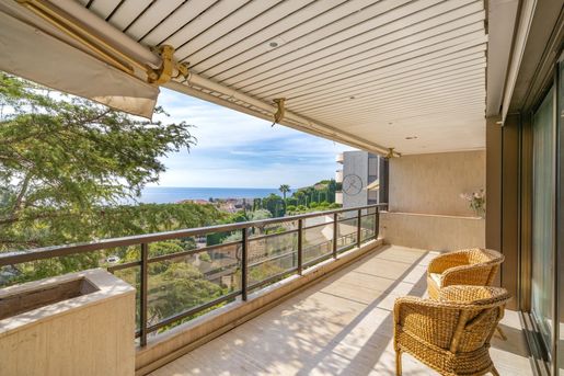 Appartement 5 pièces 208 m² · à Cannes · 208 m² · 2 150 000 €