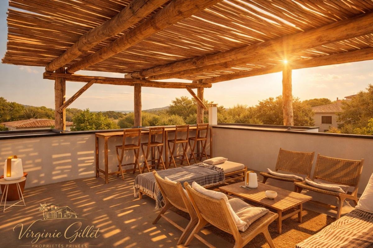 Maison à vendre, 200m², Sainte-Lucie de Porto-Vecchio
