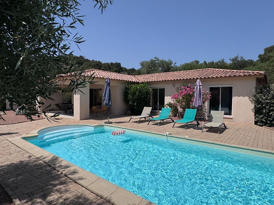 Maison à vendre, 132m², Lecci