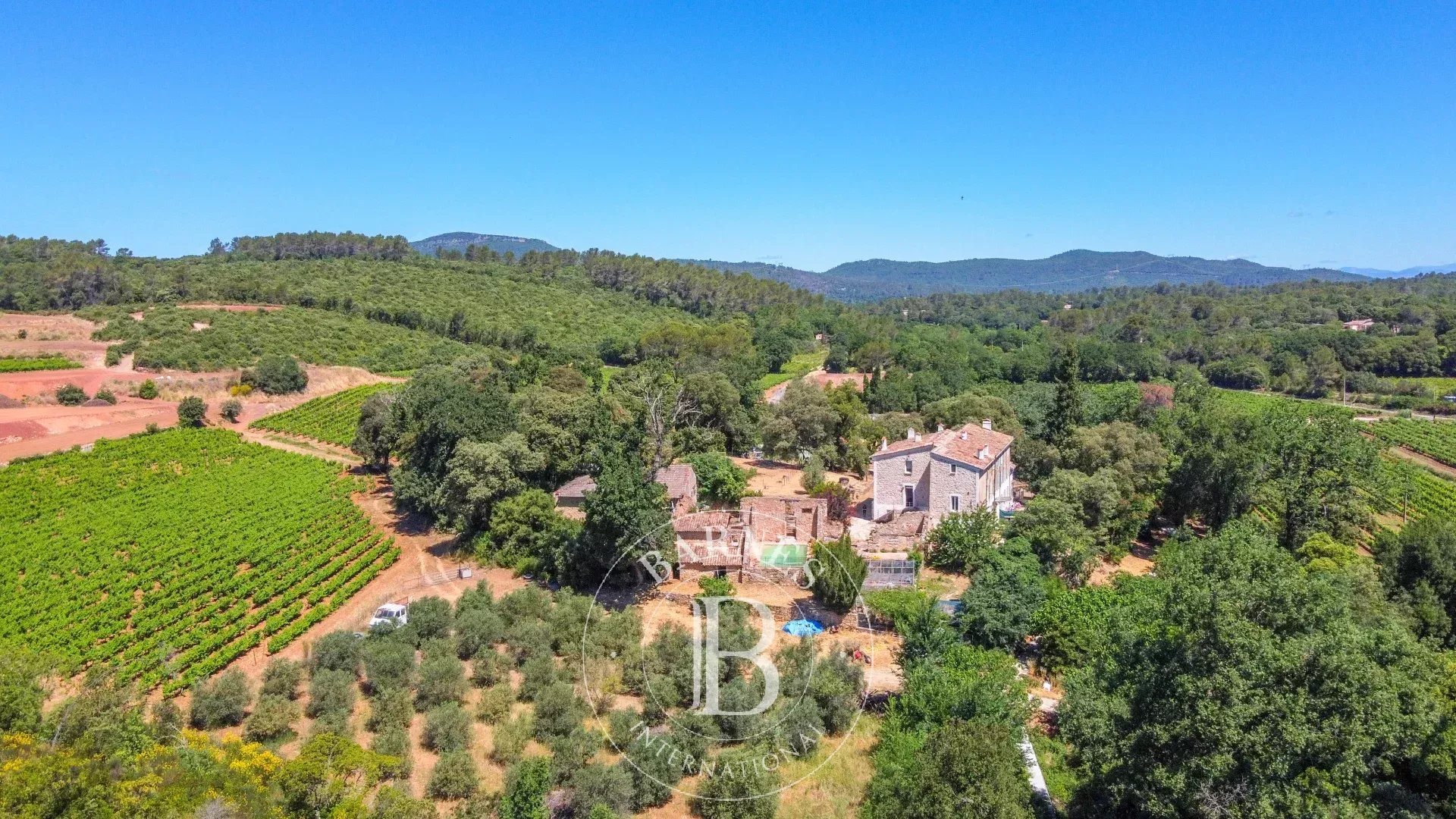 Maison à vendre, 935m², Besse-sur-Issole