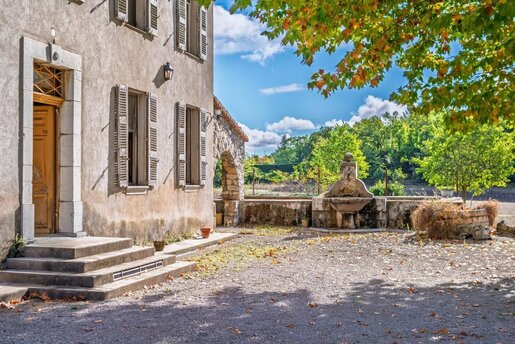 Maison 30 pièces 1200 m² · à Flayosc · 1 200 m² · 2 850 000 €