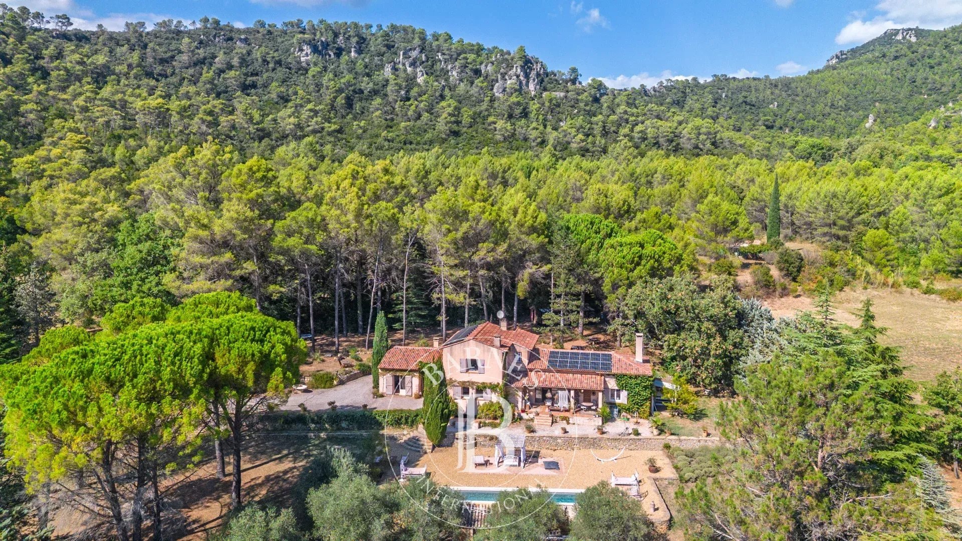 Maison à vendre, 280m², La Roquebrussanne