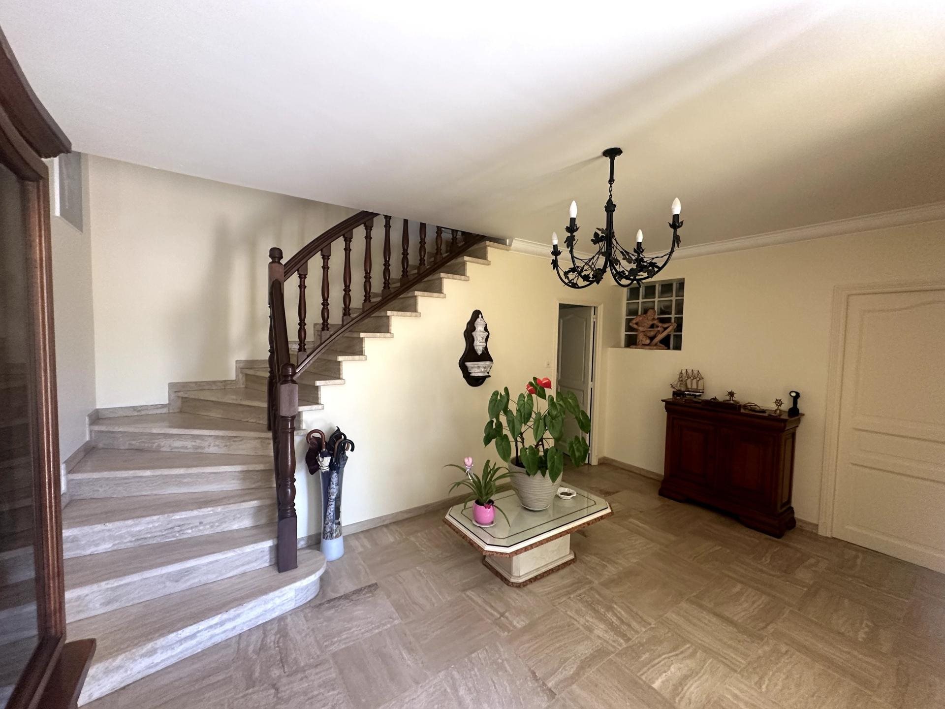 Maison à vendre, 224m², Villefranche-de-Rouergue
