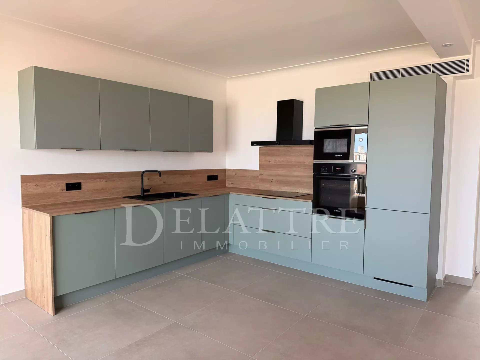 Appartement à vendre, 70m², Antibes