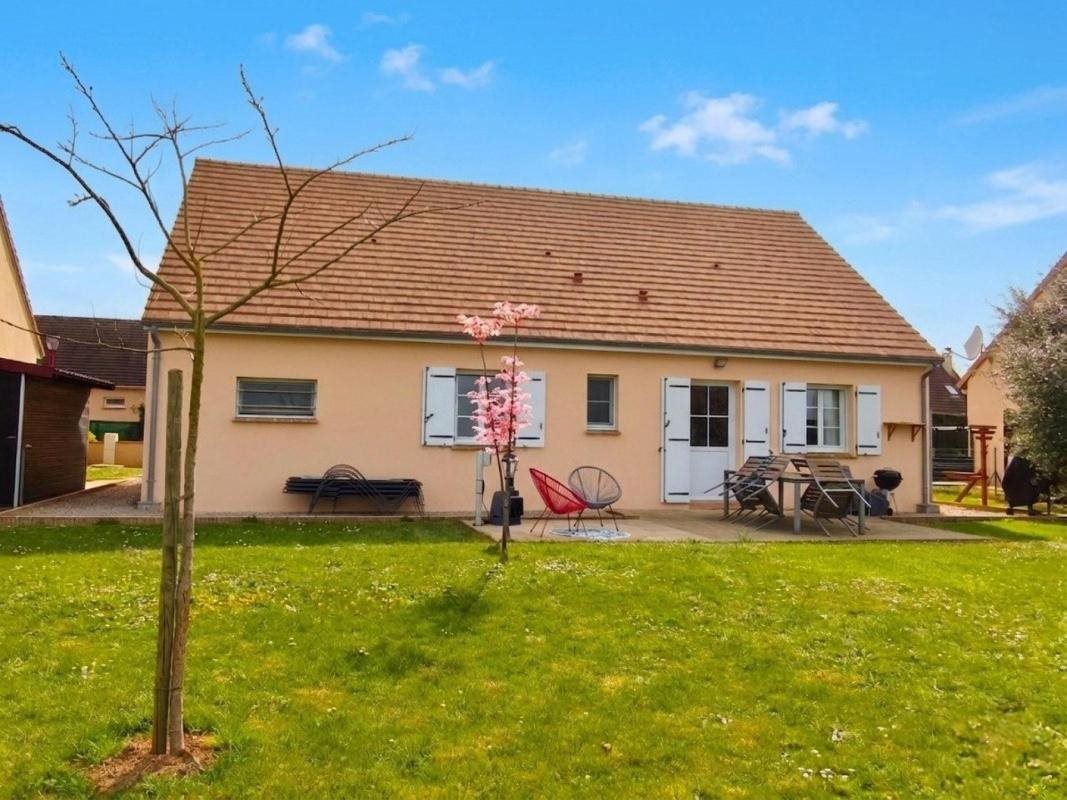 Maison à vendre, 100m², Sainte-Sabine-sur-Longève