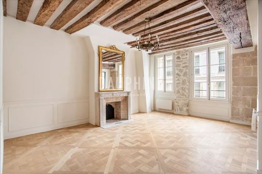 2 pièces 48 m² · à Paris 4ème · 48 m² · 1 385 000 €