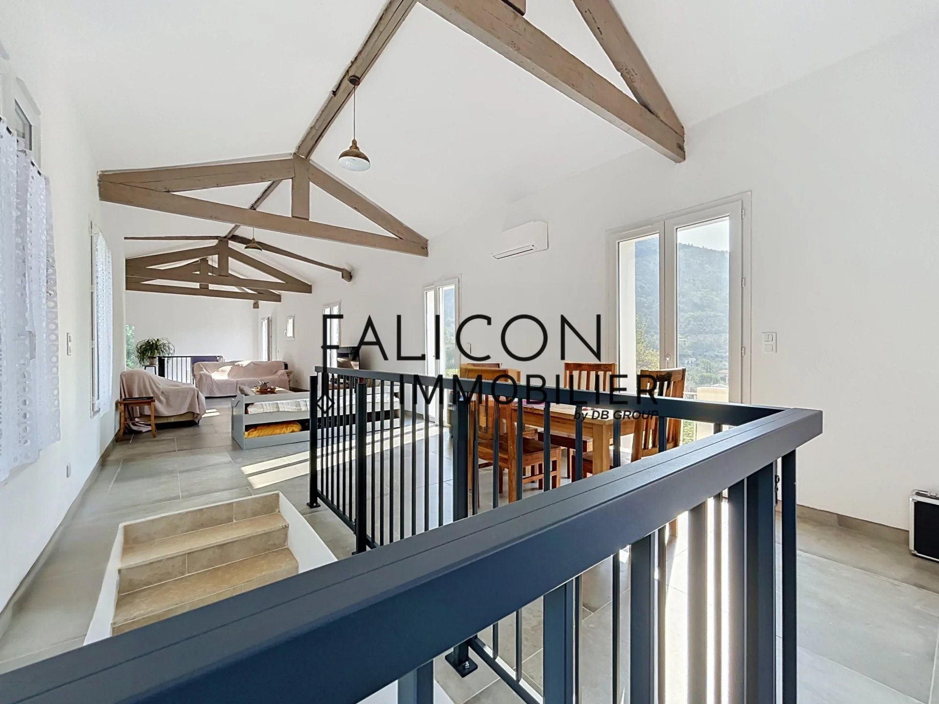 Maison à vendre, 200m², Tourrette-Levens