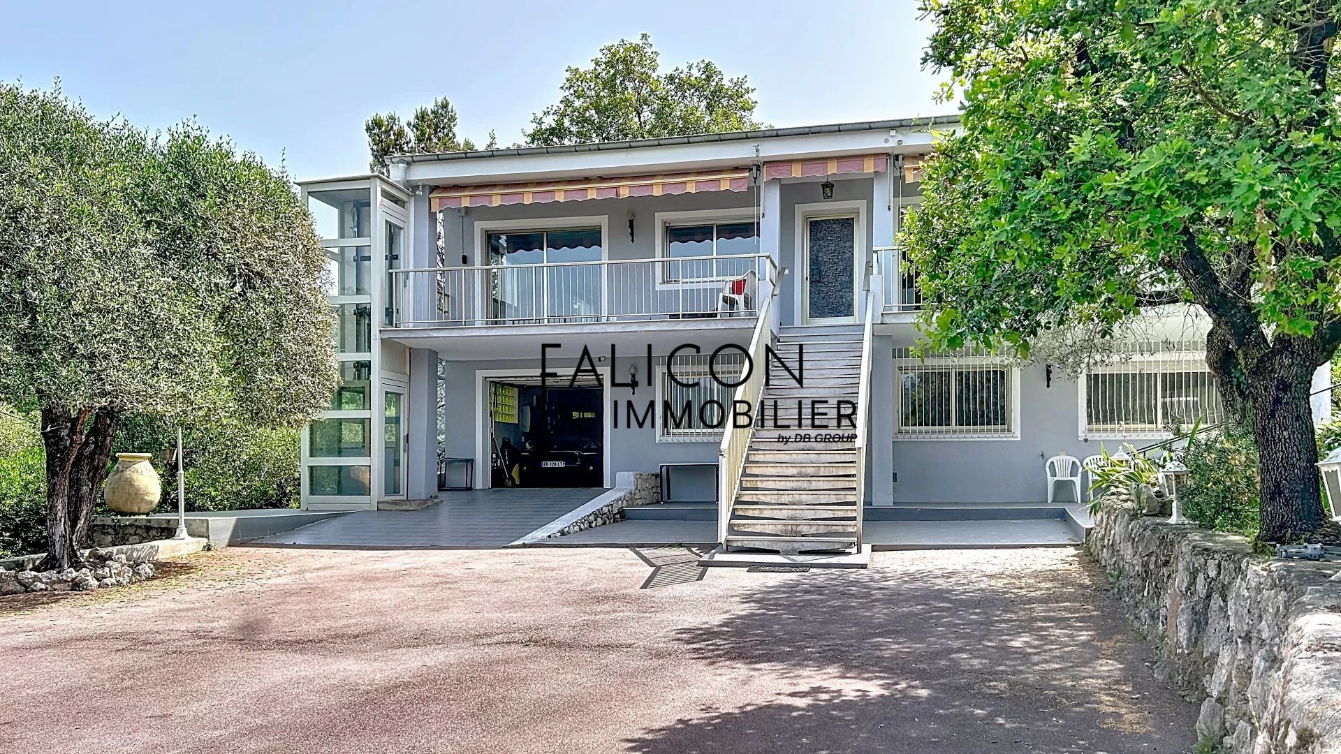 Maison à vendre, 320m², Tourrette-Levens