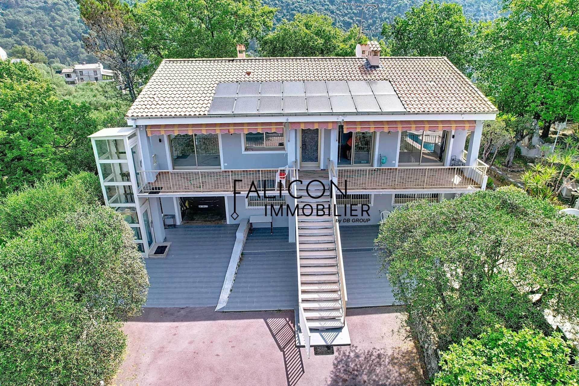 Maison à vendre, 320m², Tourrette-Levens