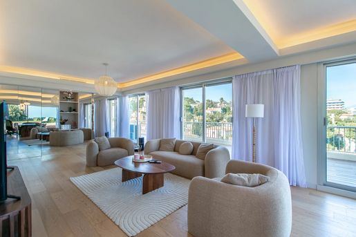 Appartement 5 pièces 132 m² · à Nice · 132 m² · 1 590 000 €