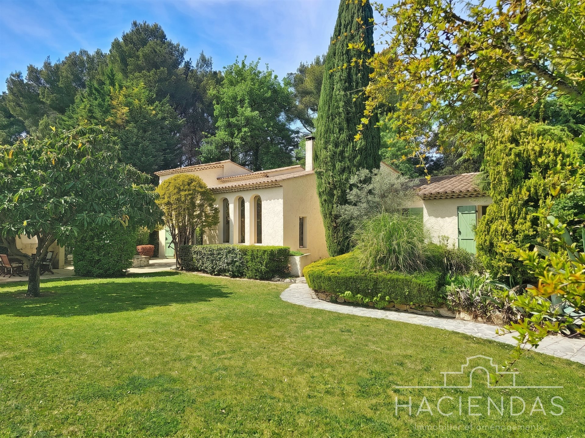 Maison à vendre, 296m², Ventabren