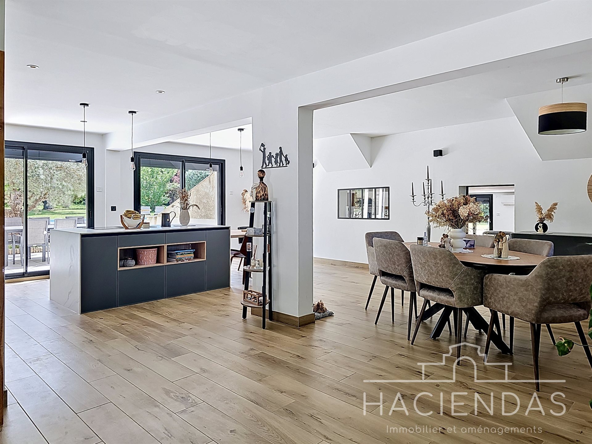 Maison à vendre, 226m², Meyrargues