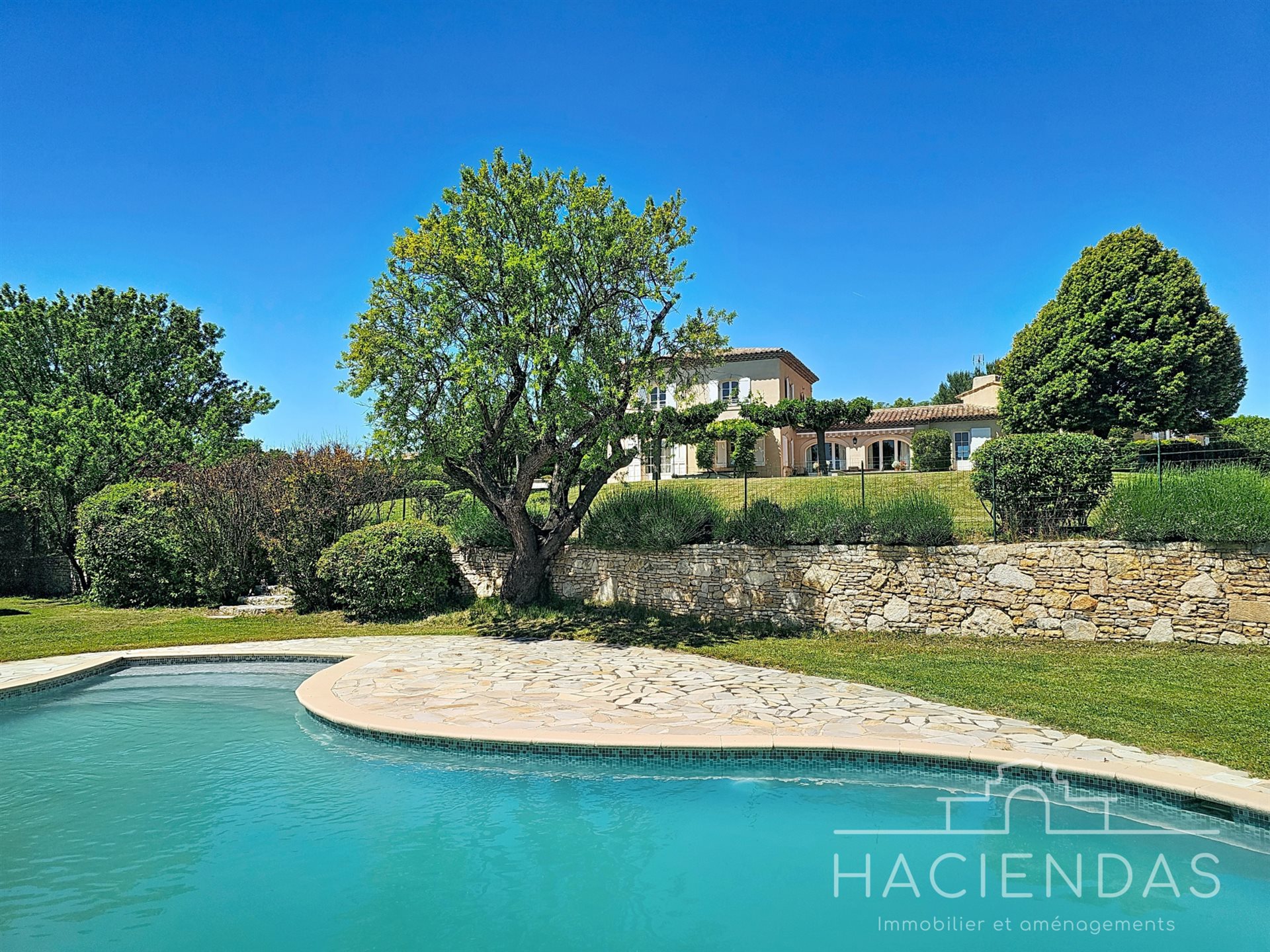 Maison à vendre, 360m², Aix-en-Provence
