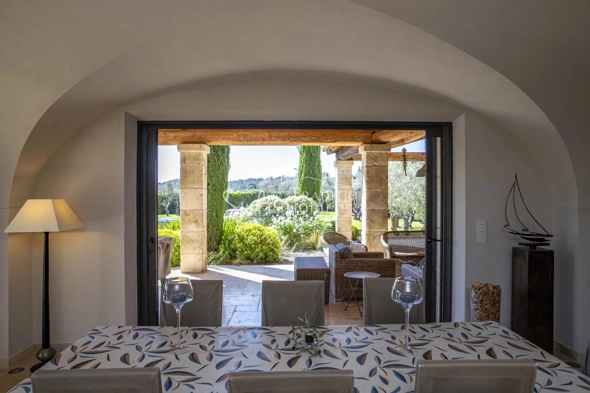 Maison à vendre, 240m², Paradou