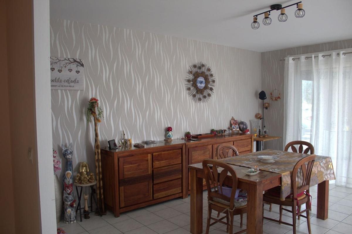 Maison à vendre, 110m², Saint-Romain-de-Benet