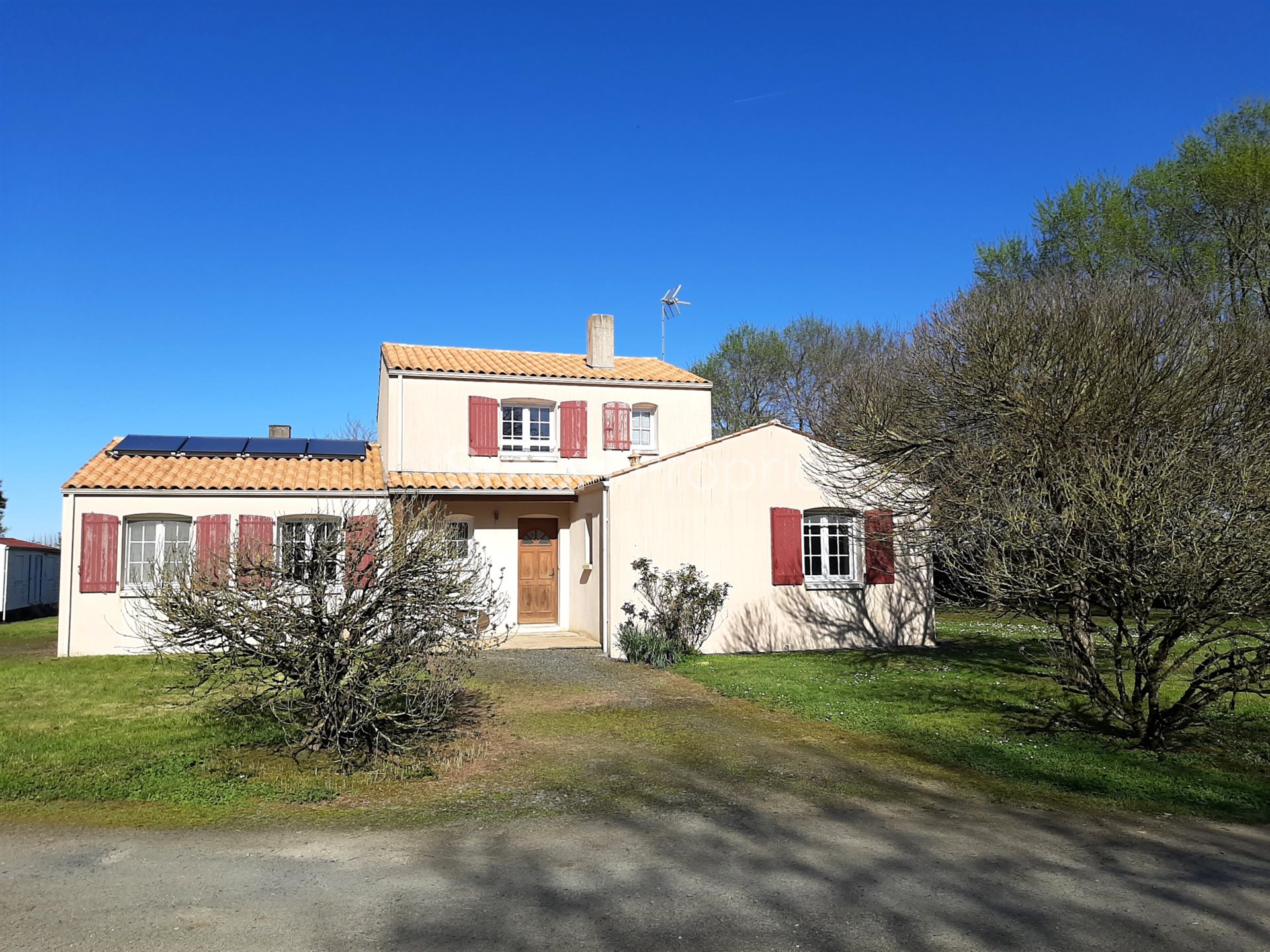 Maison à vendre, 153m², Petosse