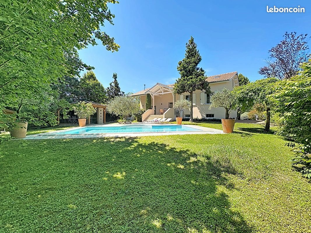 Maison à vendre, 235m², Ambérieux-en-Dombes