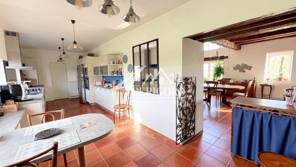 Maison à vendre, 260m², Lalinde