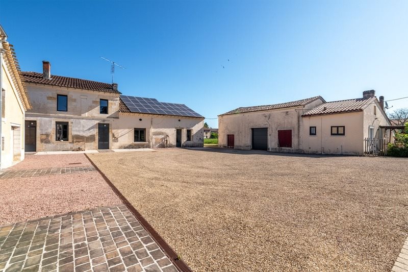 Maison à vendre, 1085m², Ménesplet