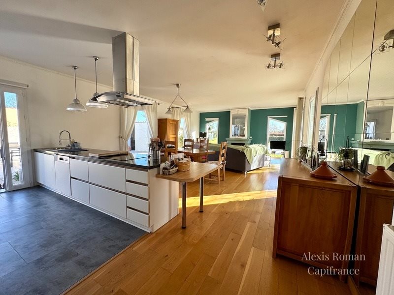 Maison à vendre, 135m², Montpon-Ménestérol