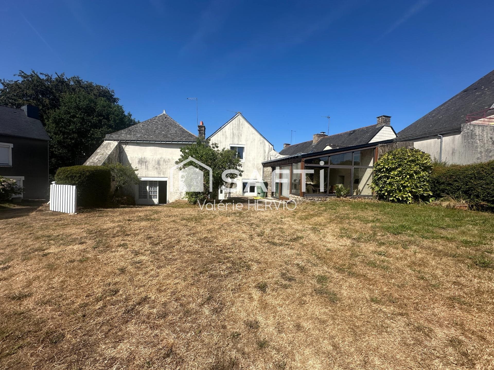 Maison à vendre, 135m², Larré