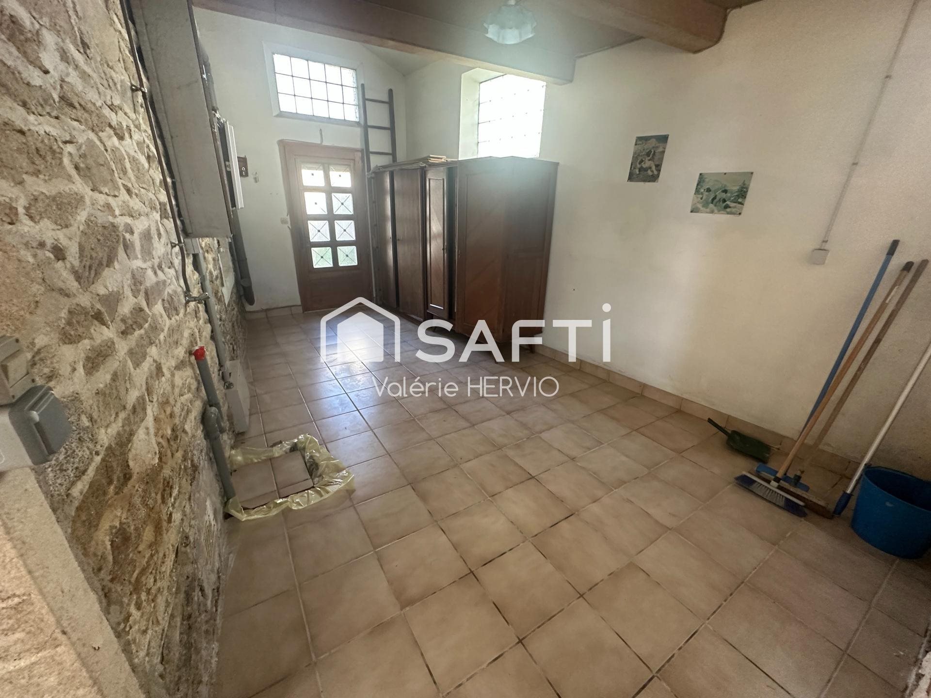 Maison à vendre, 135m², Larré